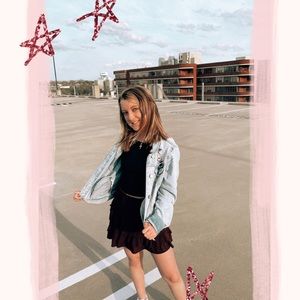 Meet your Posher, Abigail